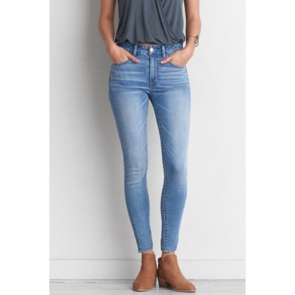 American Eagle Outfitters Denim - American Eagle Hi-Rise Jegging Light Wash 6S